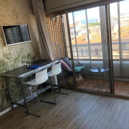 Appartement And Breakfast Cannes